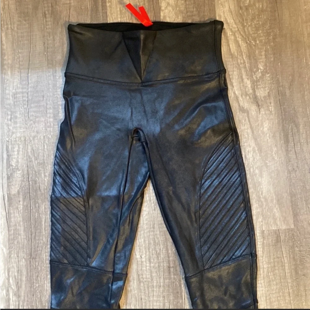 Spanx Faux Leather Moto Leggings Tights - Excellent condition, Small - Picture 3 of 10
